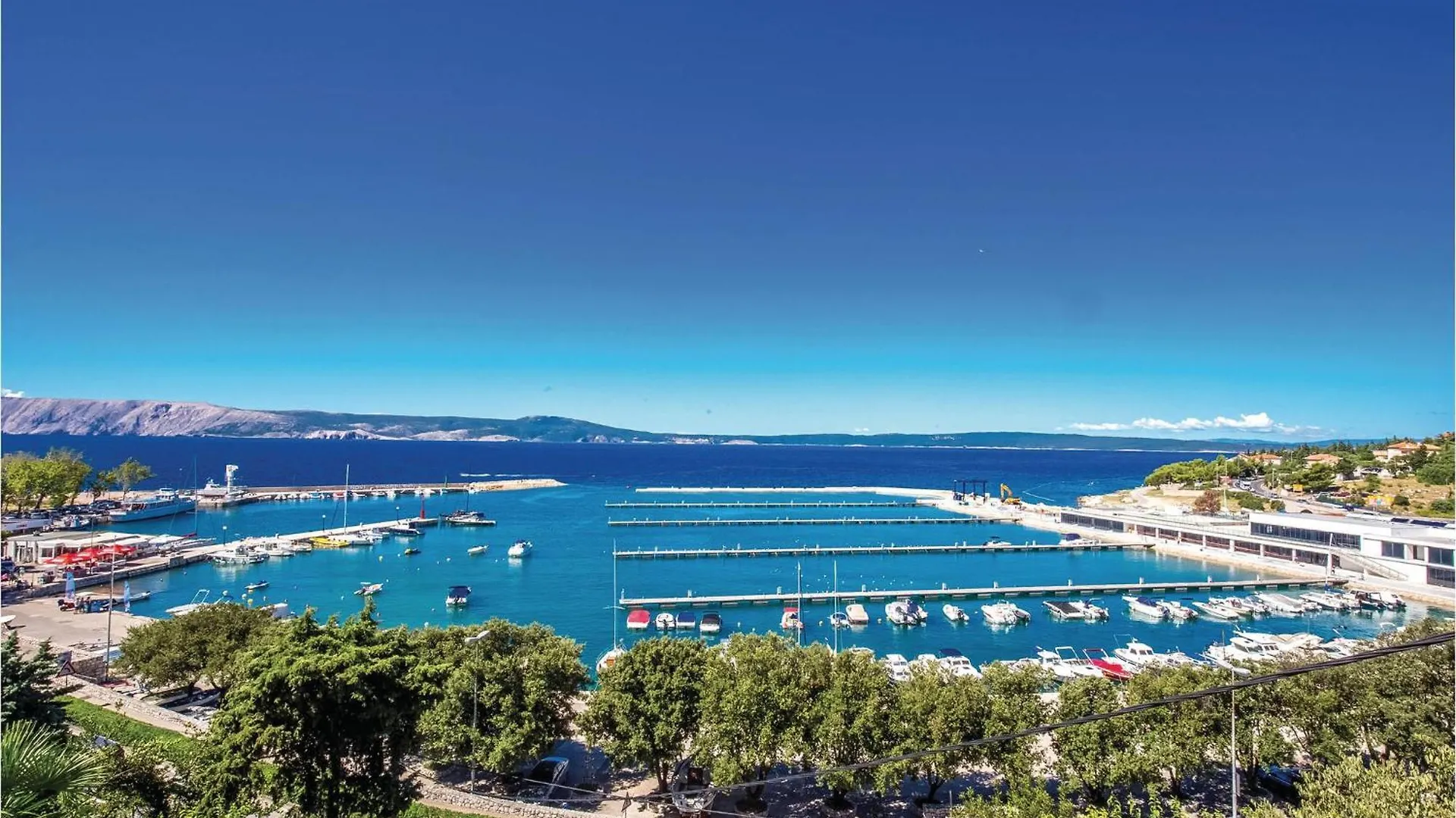 3 Bedroom Nice Apartment In Novi Vinodolski Croatia