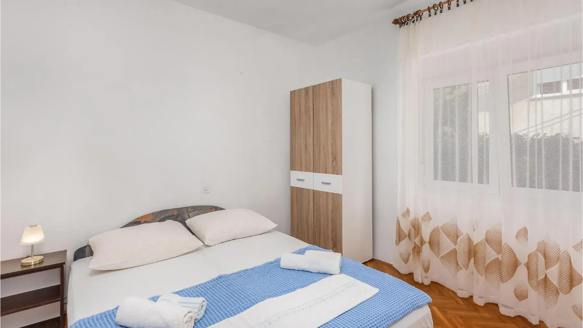 3 Bedroom Nice Apartment In Novi Vinodolski